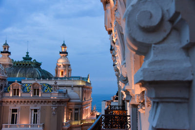 The charming side of Monte Carlo